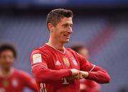 开云体育登录-包含法国绝杀曼城，莱万制霸全场的词条