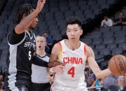 开云APP-马刺逆转湖人，高诗岩点燃赛场的简单介绍