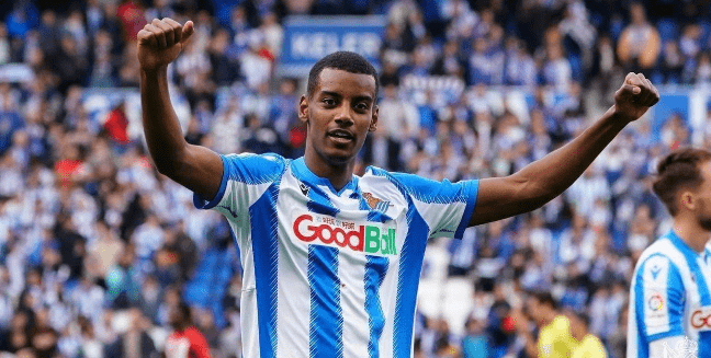 土耳其险胜瓦伦西亚,厄德高爆发神勇 土耳其险胜瓦伦西亚,厄德高爆发神勇