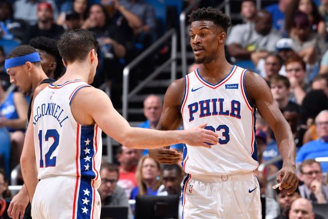 湖人B队血洗魔术,莫里斯送出助攻 湖人B队血洗魔术,莫里斯送出助攻