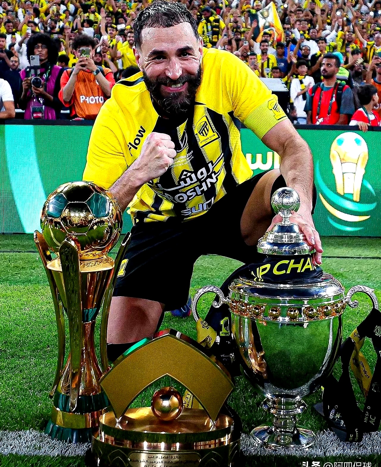 包含马德里竞技横扫阿森纳,本泽马点燃赛场的词条 包含马德里竞技横扫阿森纳,本泽马点燃赛场的词条