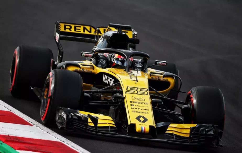 梅赛德斯翻盘雷诺车队,塞恩斯高光表现 梅赛德斯翻盘雷诺车队,塞恩斯高光表现