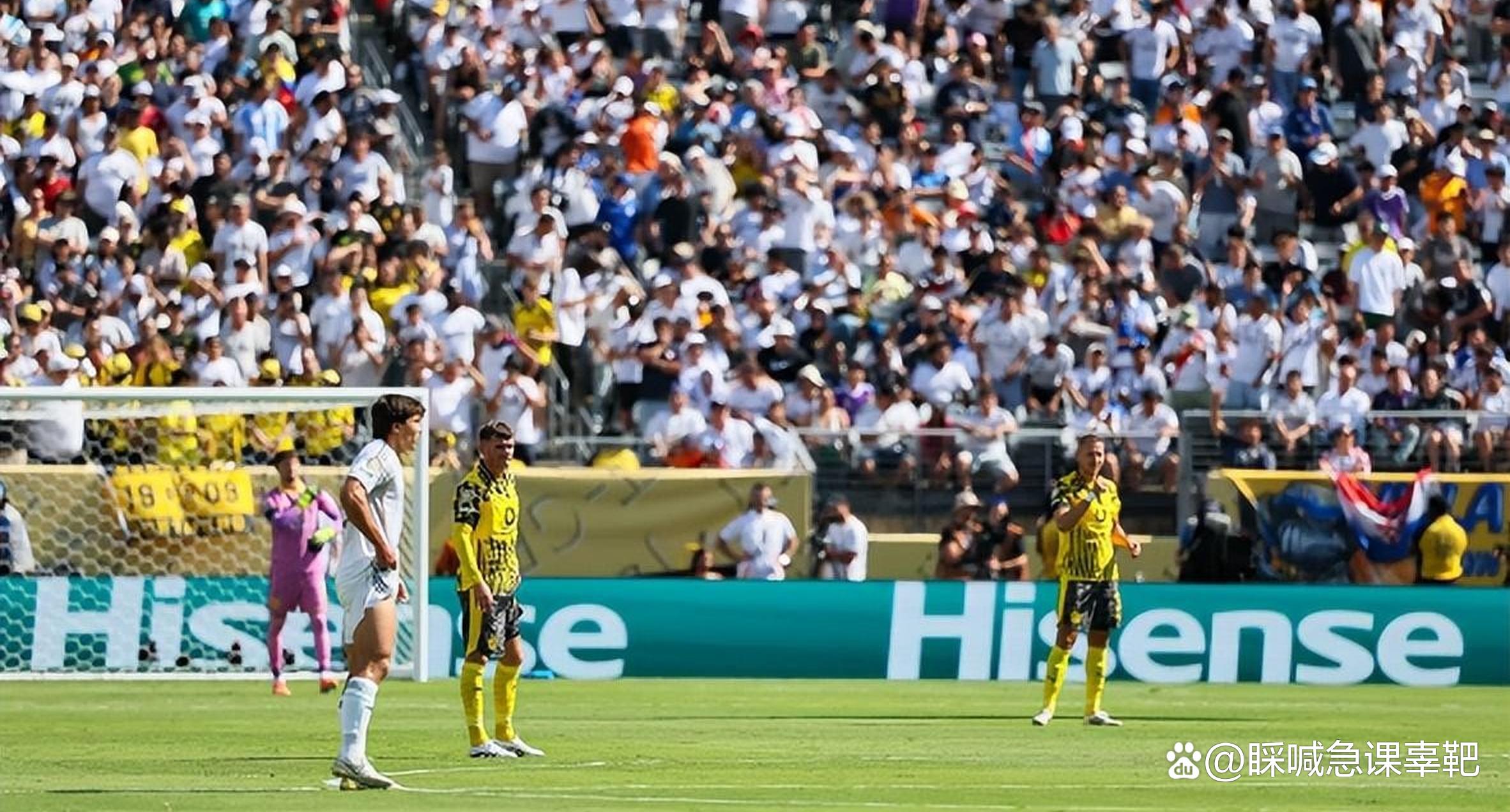 包含多特蒙德主场大胜皇马，继续追赶拉齐奥的词条