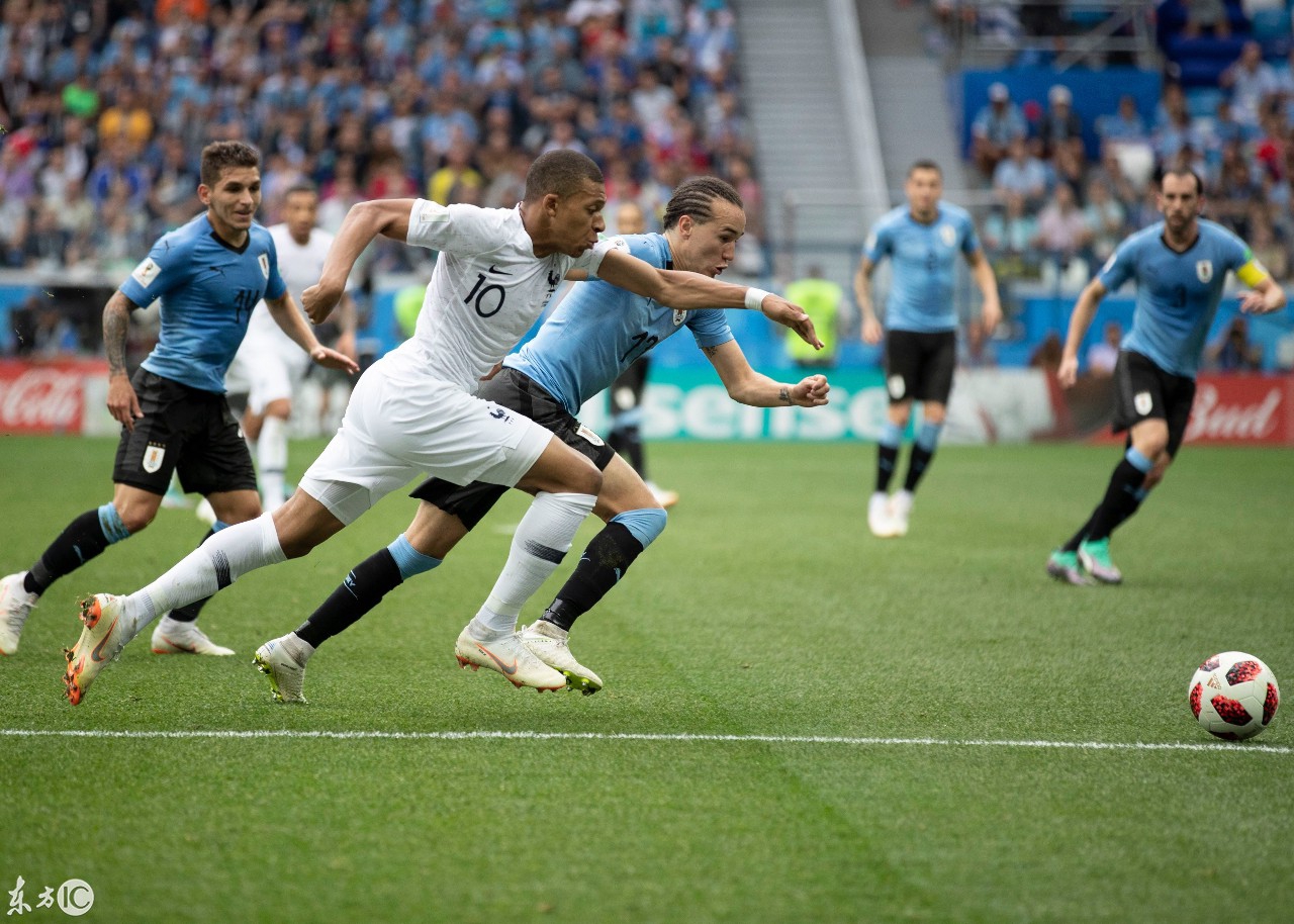 法国队险胜韩国队，奥恰洛夫刷新纪录的简单介绍