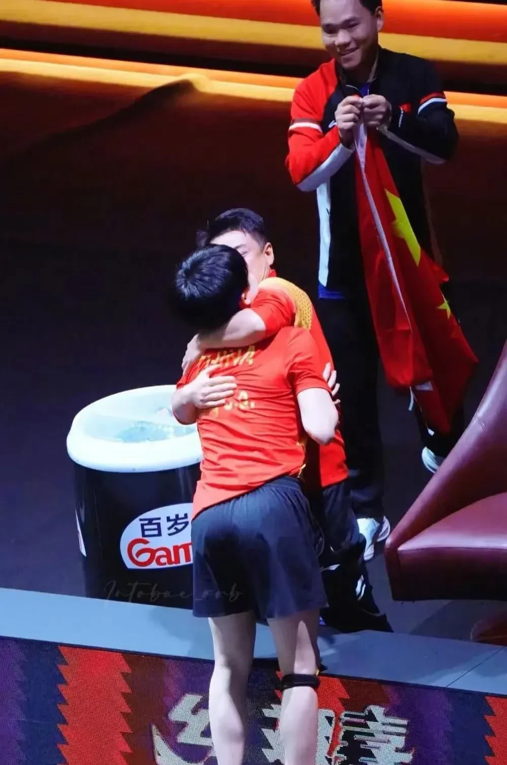 德国乒乓球队险胜韩国乒乓球队，王皓制霸全场