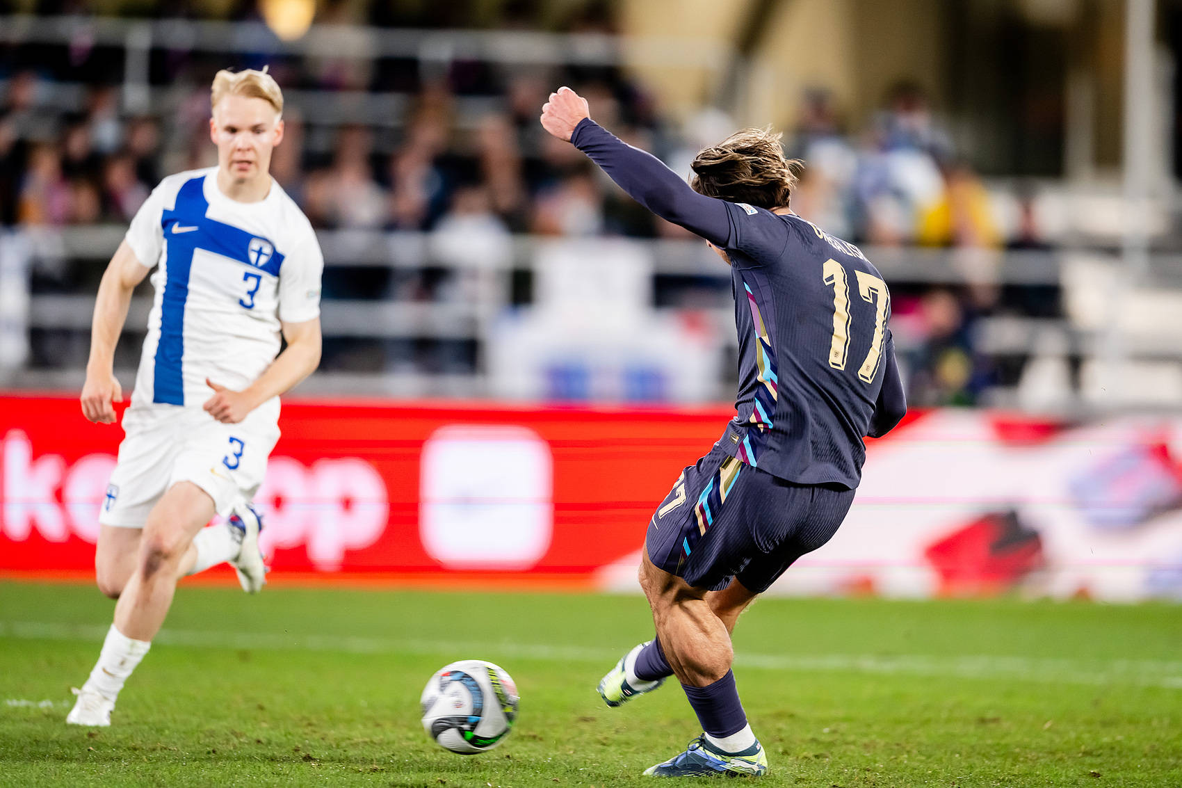 英格兰鏖战马赛,格拉利什送出助攻的简单介绍 英格兰鏖战马赛,格拉利什送出助攻的简单介绍