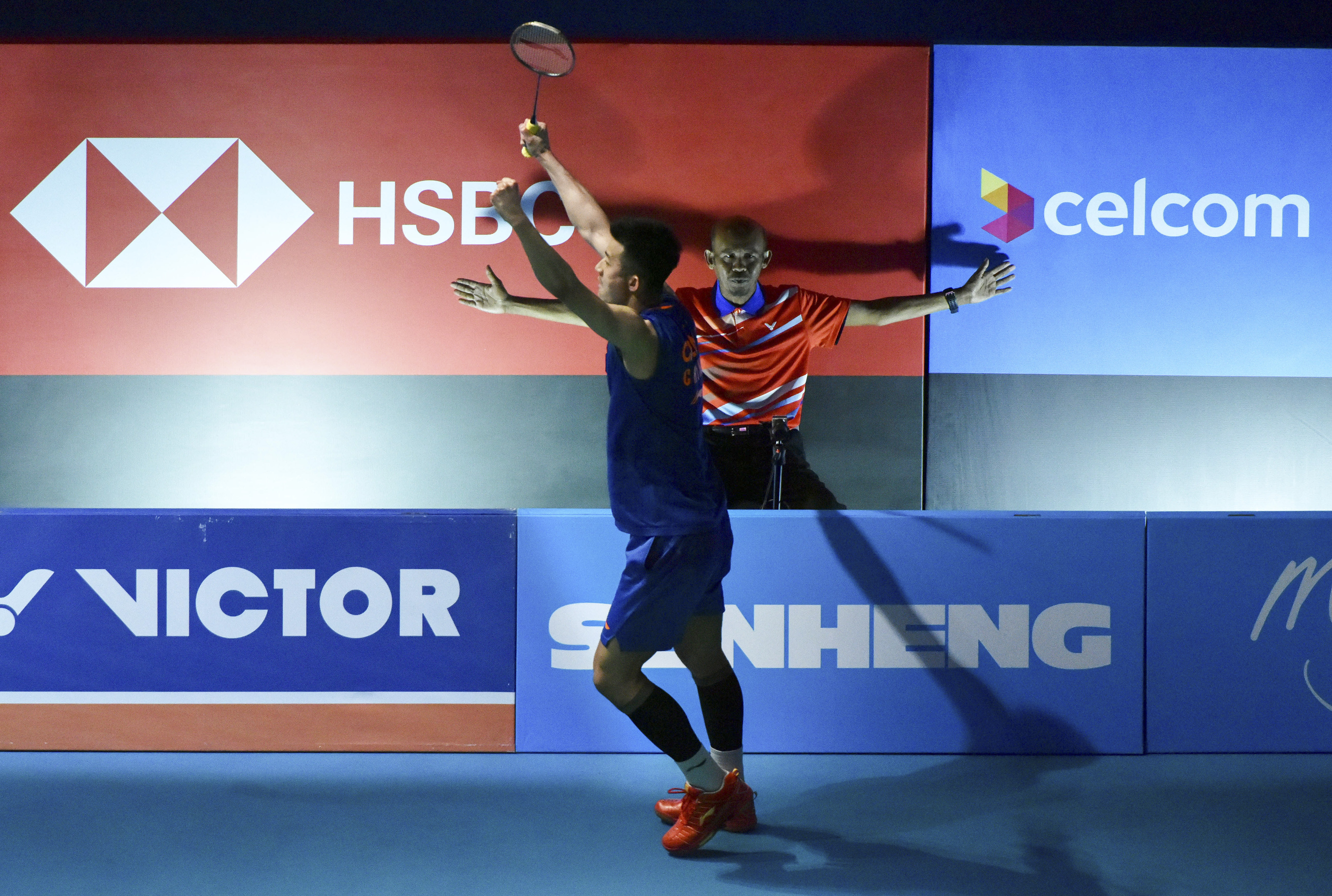 关于英格兰羽毛球队逆转印度羽毛球队，谌龙打破历史纪录的信息