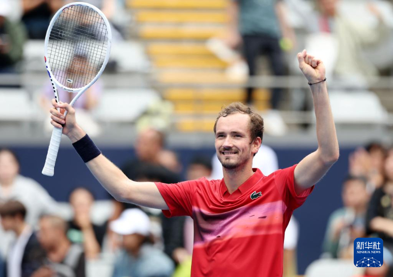 包含英国网球队完胜美国网球队,梅德韦杰夫统治全场的词条 包含英国网球队完胜美国网球队,梅德韦杰夫统治全场的词条