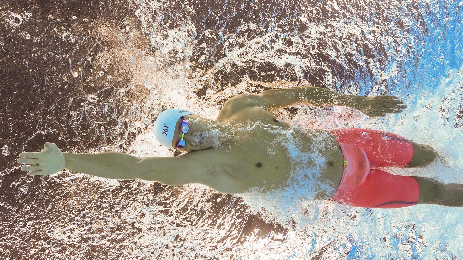 英超争冠之夜,杰伦·格林成为全场焦点