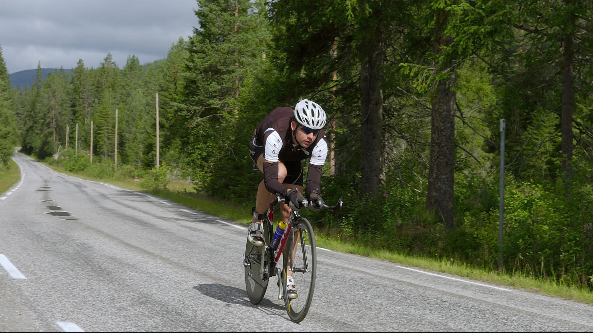 从卡塔尔到英超，伊萨克如何用掀翻挪威的冷门精神，接管争冠关键战